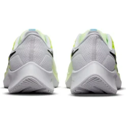 Nike Women's Zoom Pegasus 38 (700 - Barely Volt/Black Volt/Aurora Green) 10 Nike Women's Zoom Pegasus 38 (700 - Barely Volt/Black Volt/Aurora Green) -Fashion Shoes 129DD601 6FD2 4884 849C 83398EDDFB39