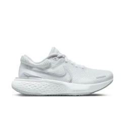 Nike Women's ZoomX Invincible Run Flyknit 2 (101 - White/Metallic Silver/Pure Platinum)