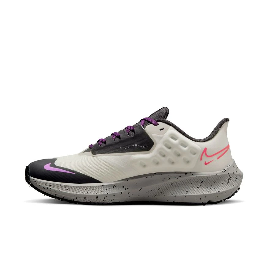 Nike Women’s Air Zoom Pegasus 39 Shield (003 - Light Bone/Vivid Purple/Cobblestone) 2 Nike Women’s Air Zoom Pegasus 39 Shield (003 - Light Bone/Vivid Purple/Cobblestone) - Image 2